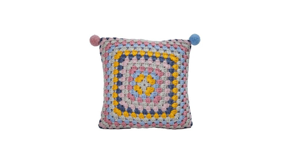 Pera Kırlent Örgü